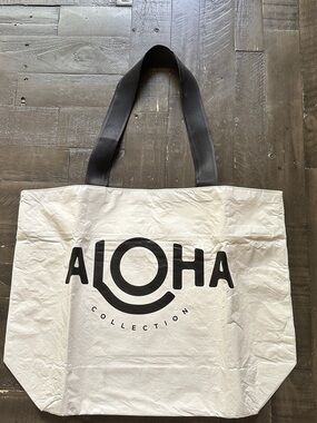 Aloha Collection Holo Holo Tote Bag